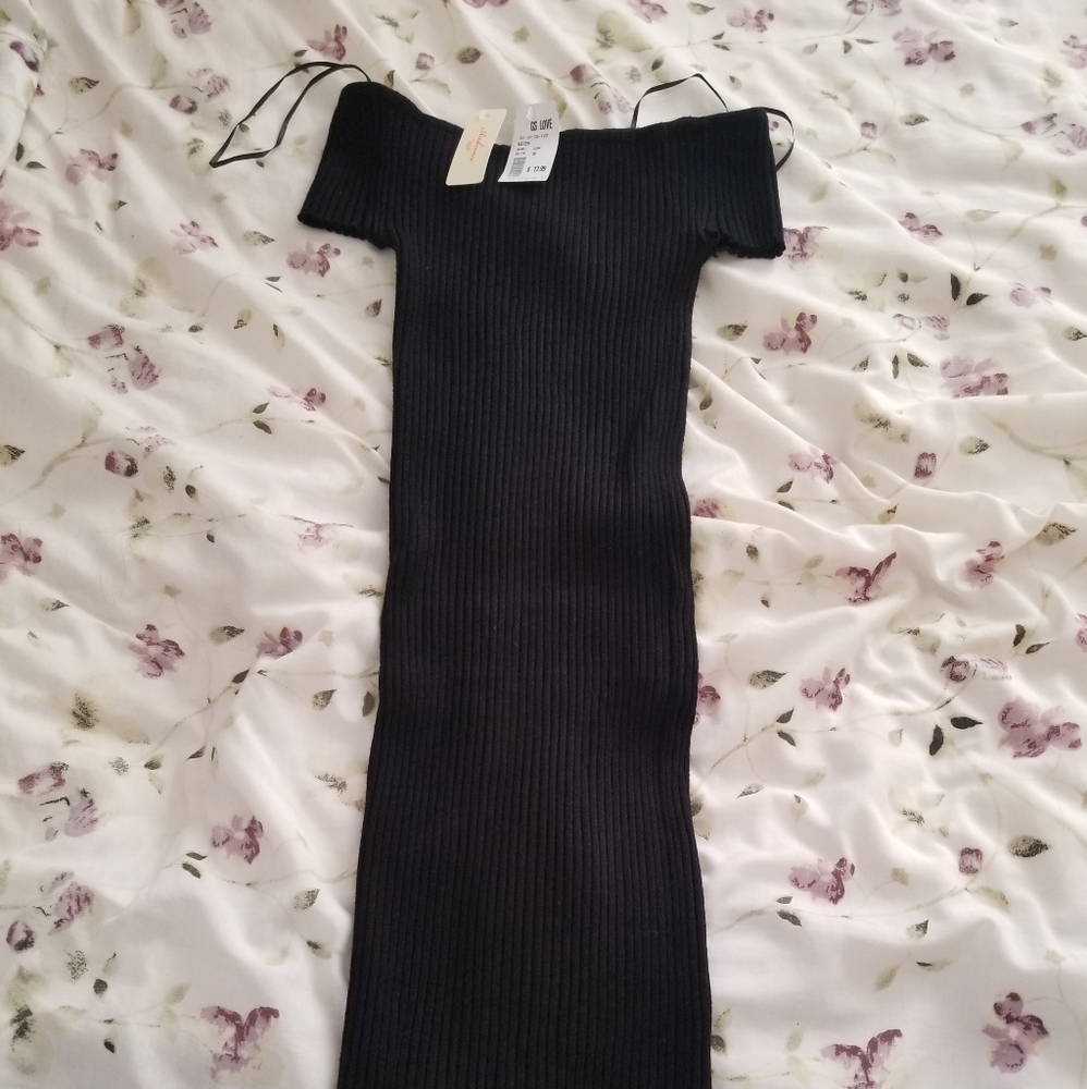 Black off the shoulder midi dress by GS Love
